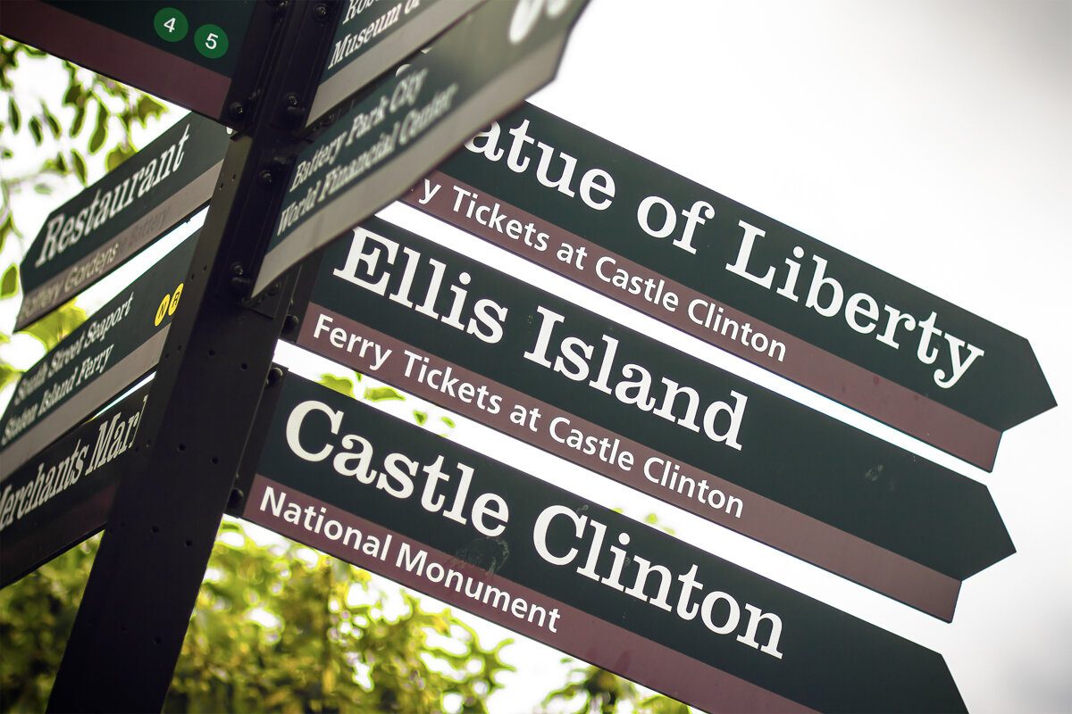 Panneau d'accès à Ellis Island