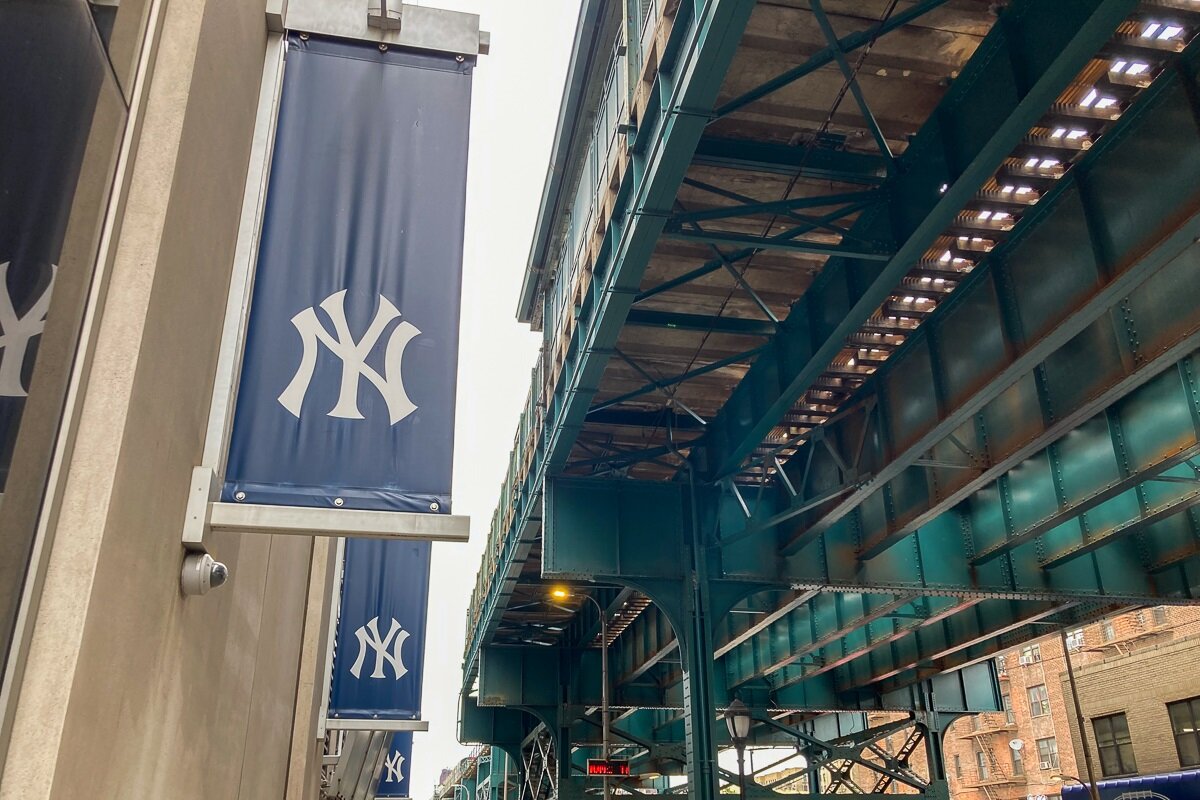 Abords du Yankee Stadium lors d'un match