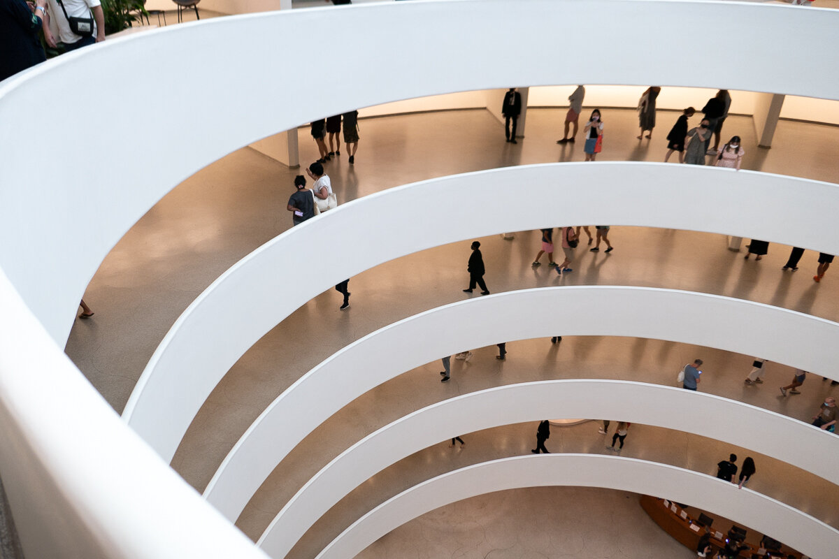 Chemin en spirale dans le musée Guggenheim