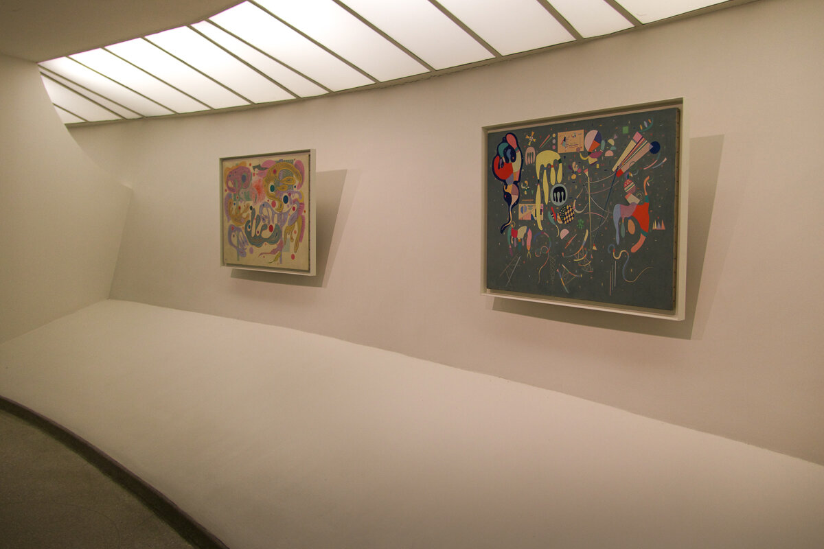 Tableaux exposés dans le musée Guggenheim