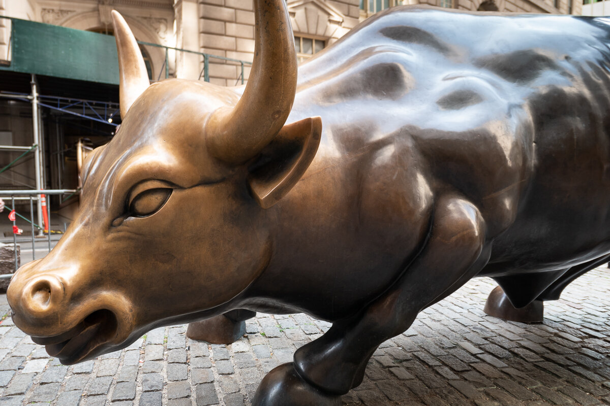 Charging Bull à Wall Street