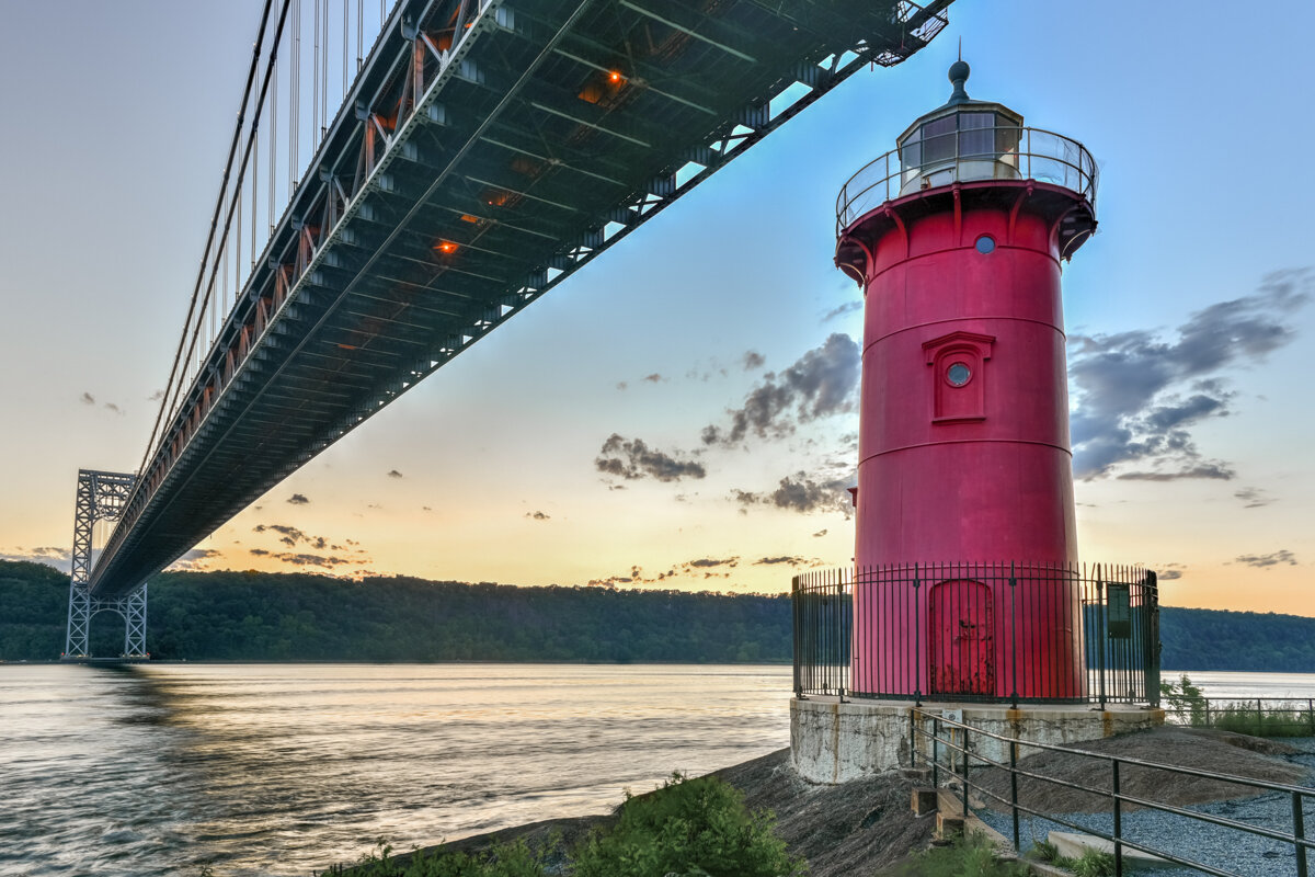 Little Red Lighthouse à New York, sous le pont George Washington