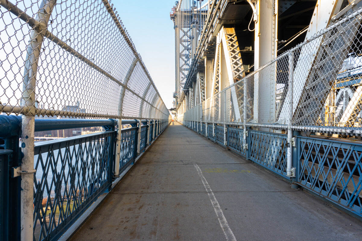 Accès piéton du pont de Manhattan