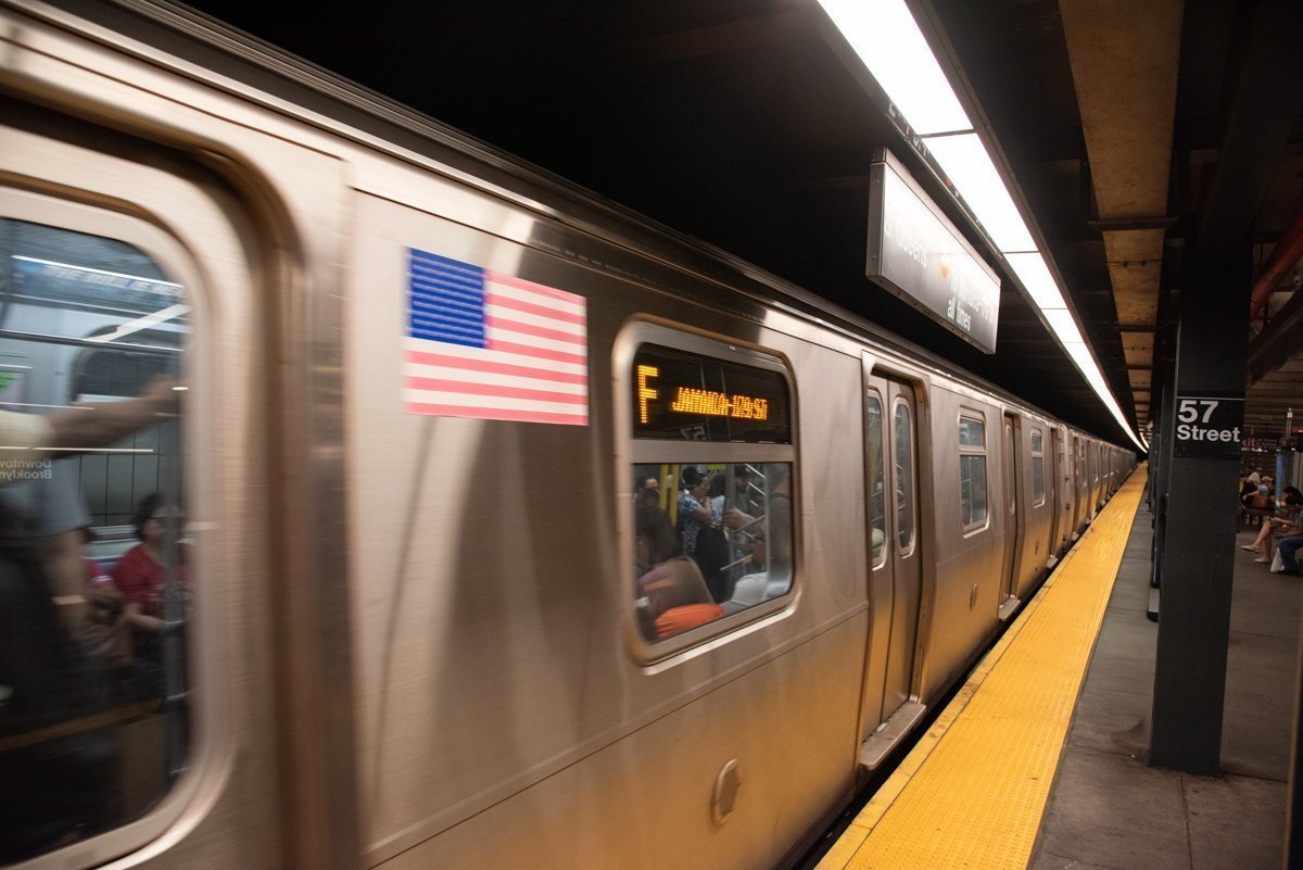 arrivée de métro à la station