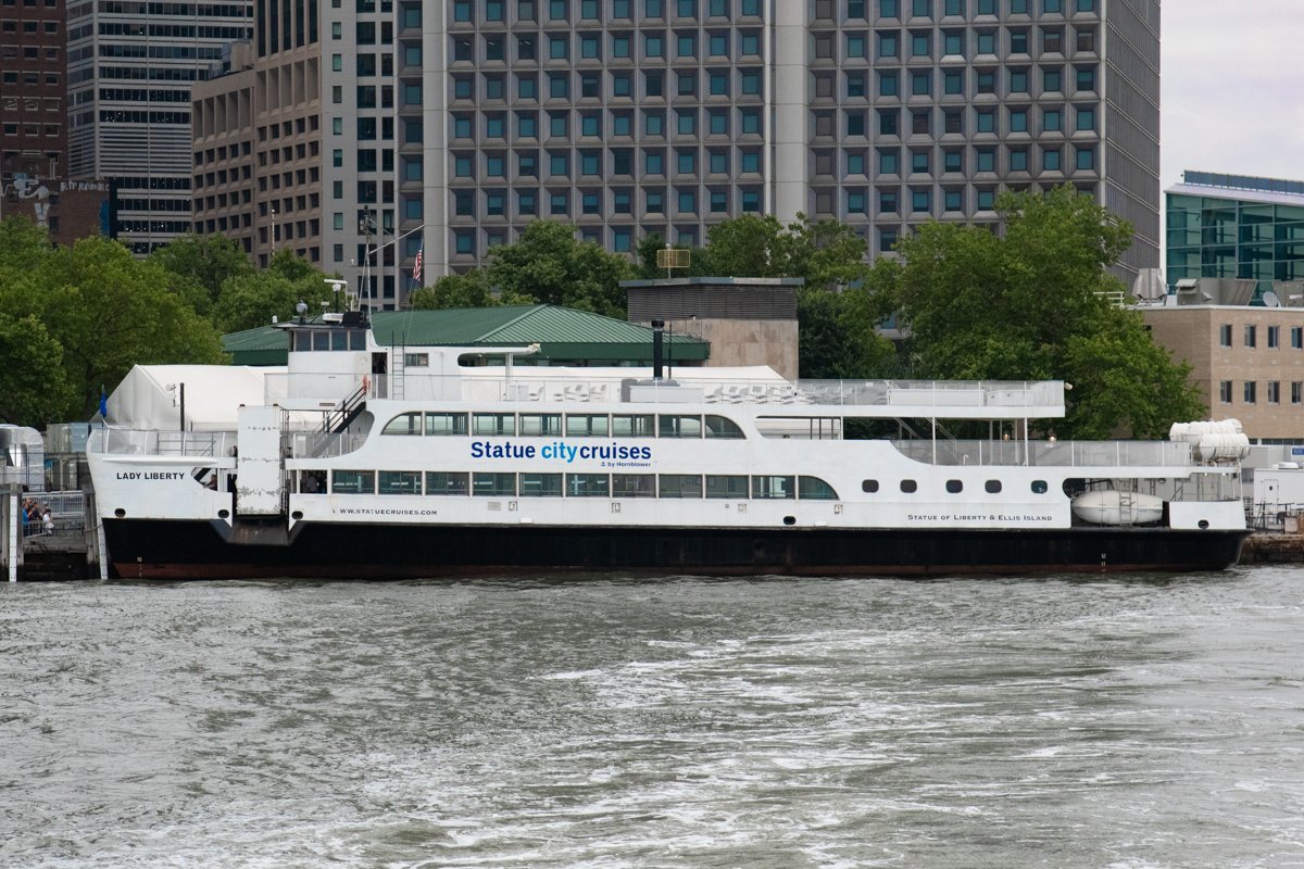 ferry statue cruises