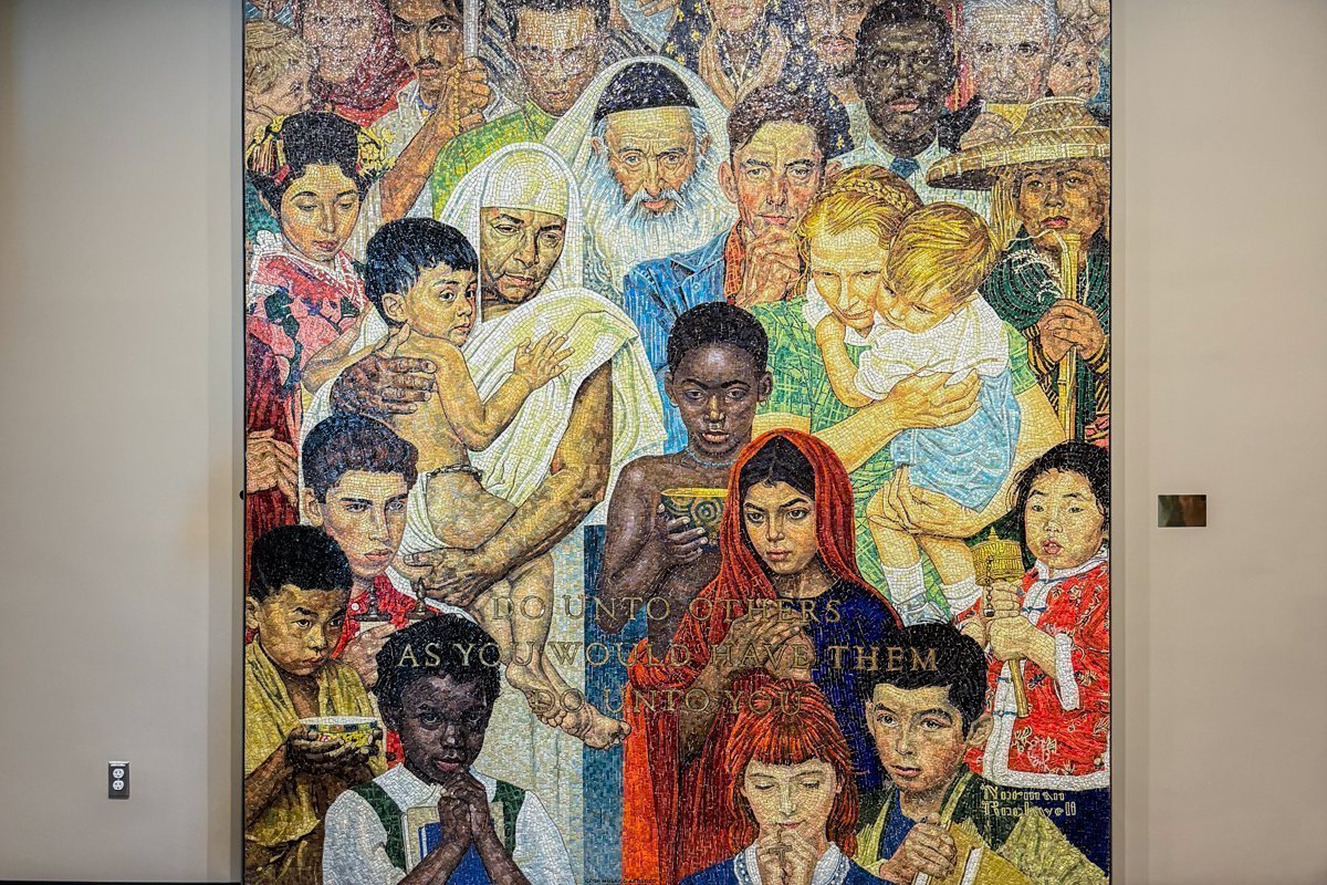 fresque murale _do unto others_