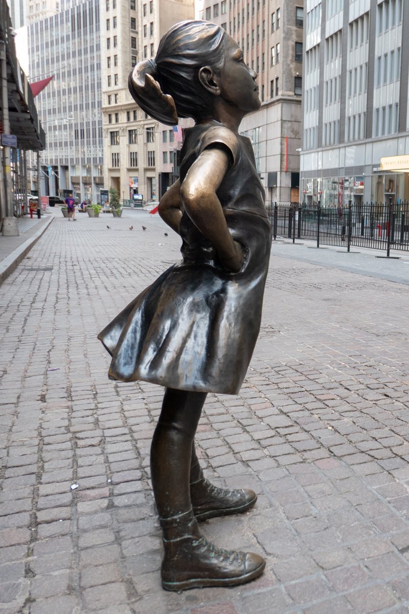 petite fille du finance district