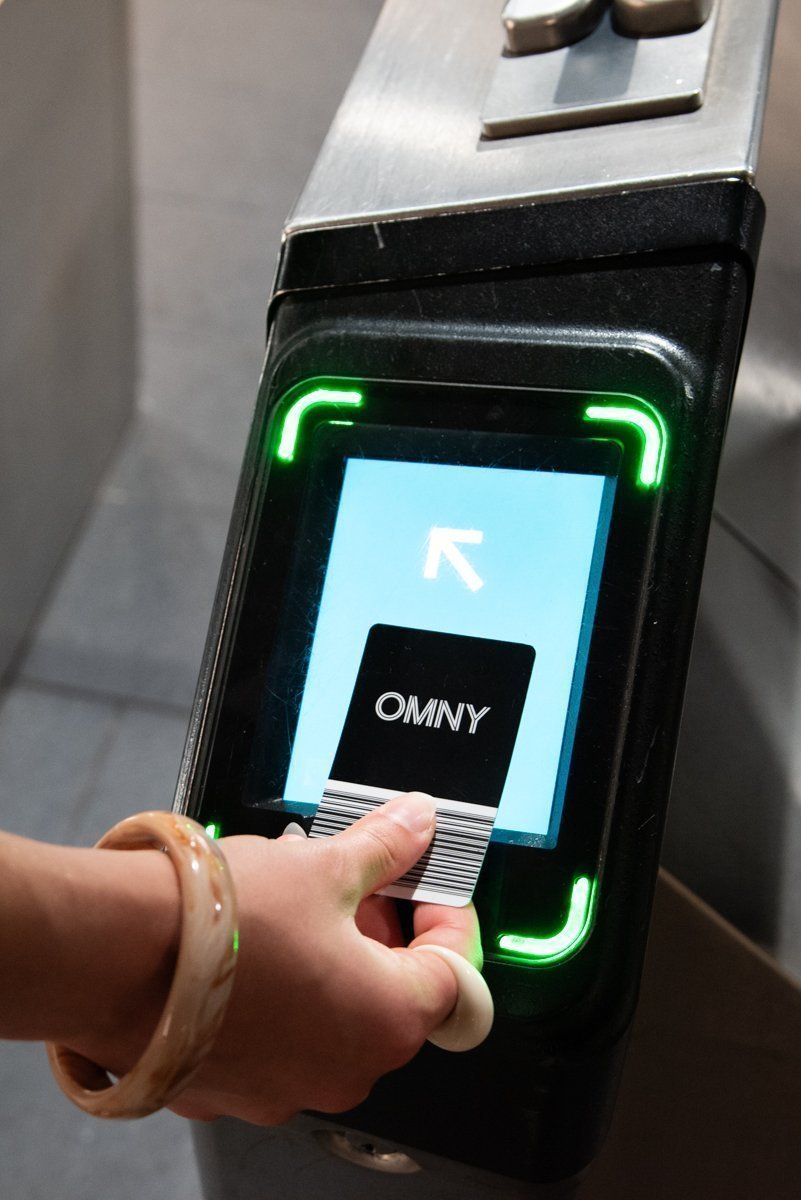 scan omny card