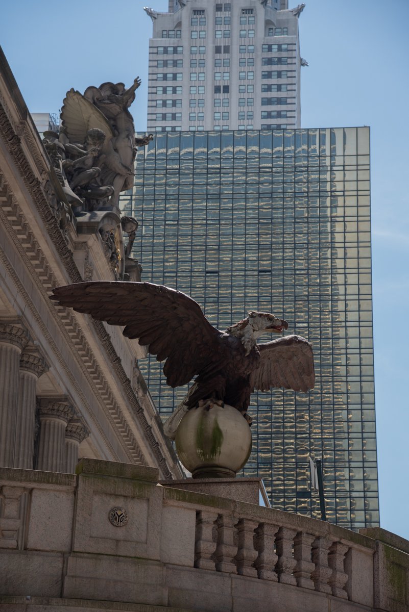 statue aigle gare centrale