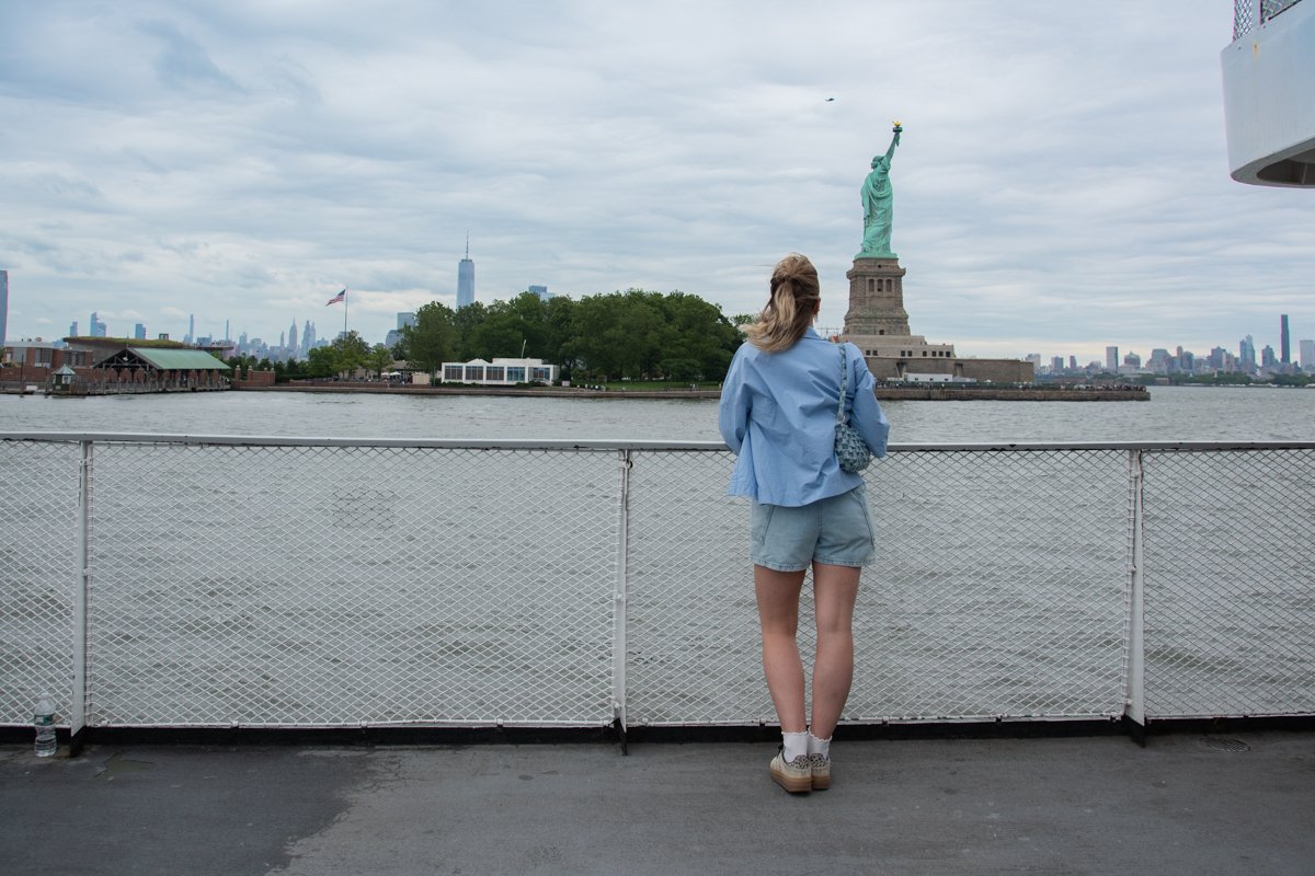 vue de la statue depuis le ferry